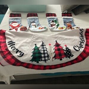 Christmas Tree Skirt and Stockings Set
